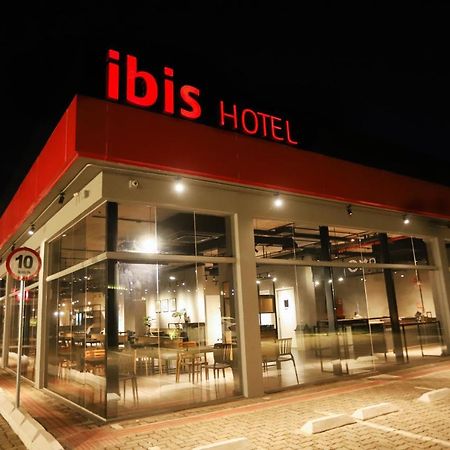 Ibis Cuiaba Shopping Hotel Exterior photo